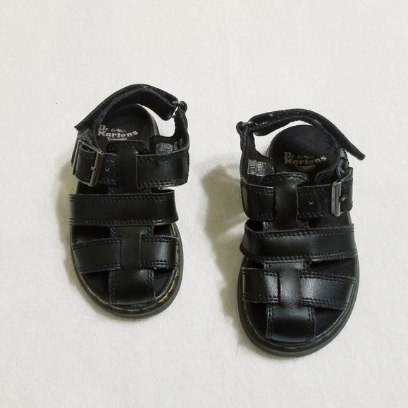 dr martens youth sandals